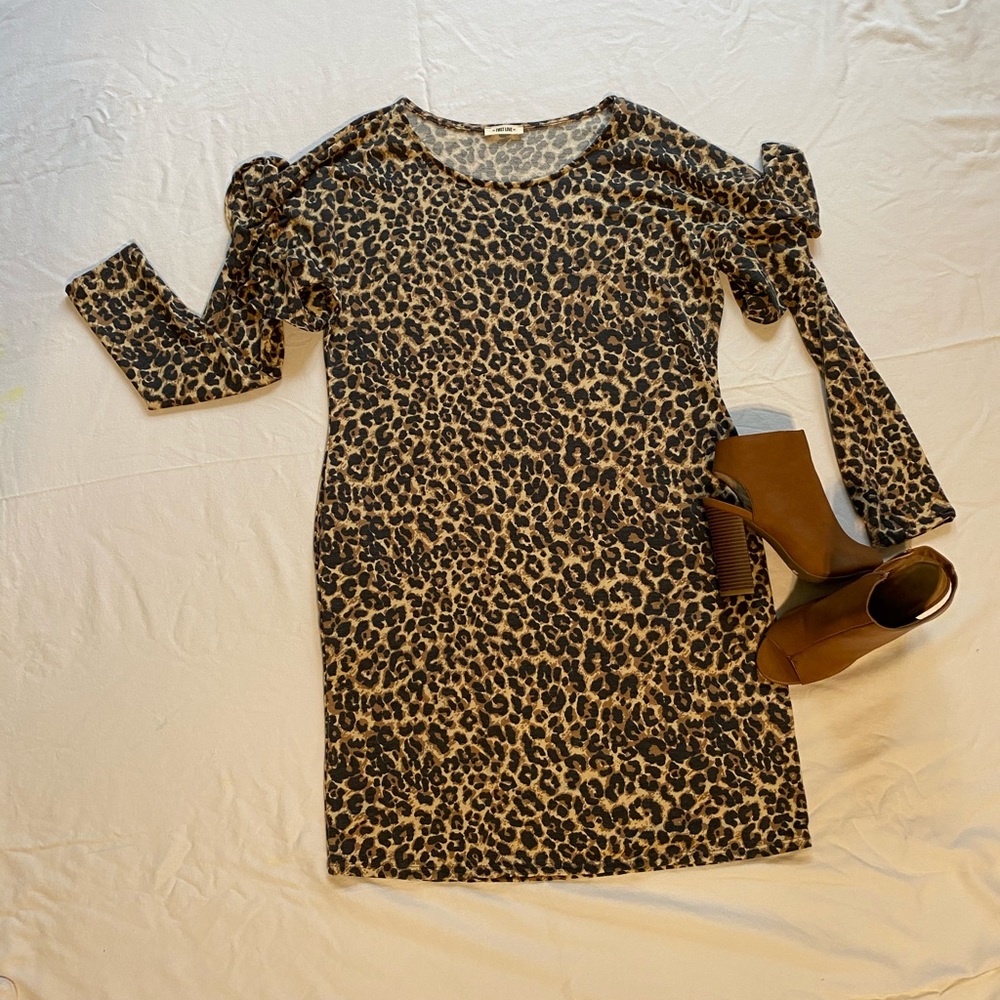 Leopard print long sleeve dress